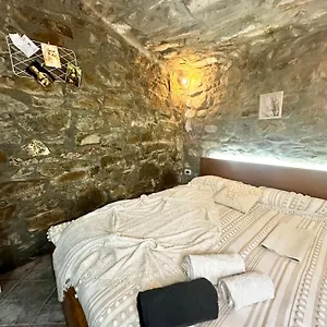 Affittacamere La Grotta Di Leonardo A Vinci, Quarrata